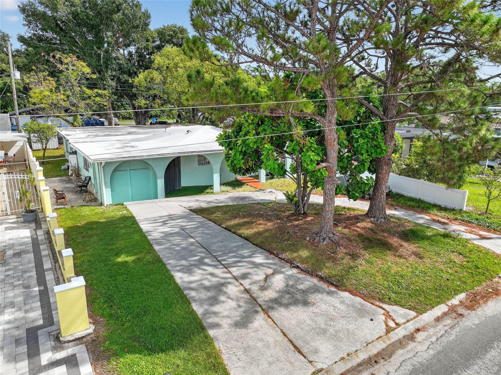 6207 BLOSSOM AVE, TAMPA, FL, 33614