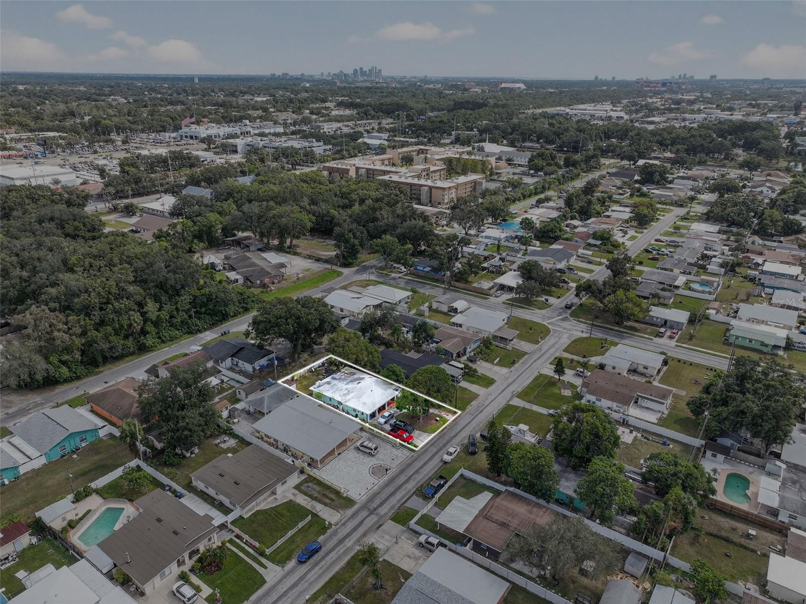 6207 BLOSSOM AVE, TAMPA, FL, 33614