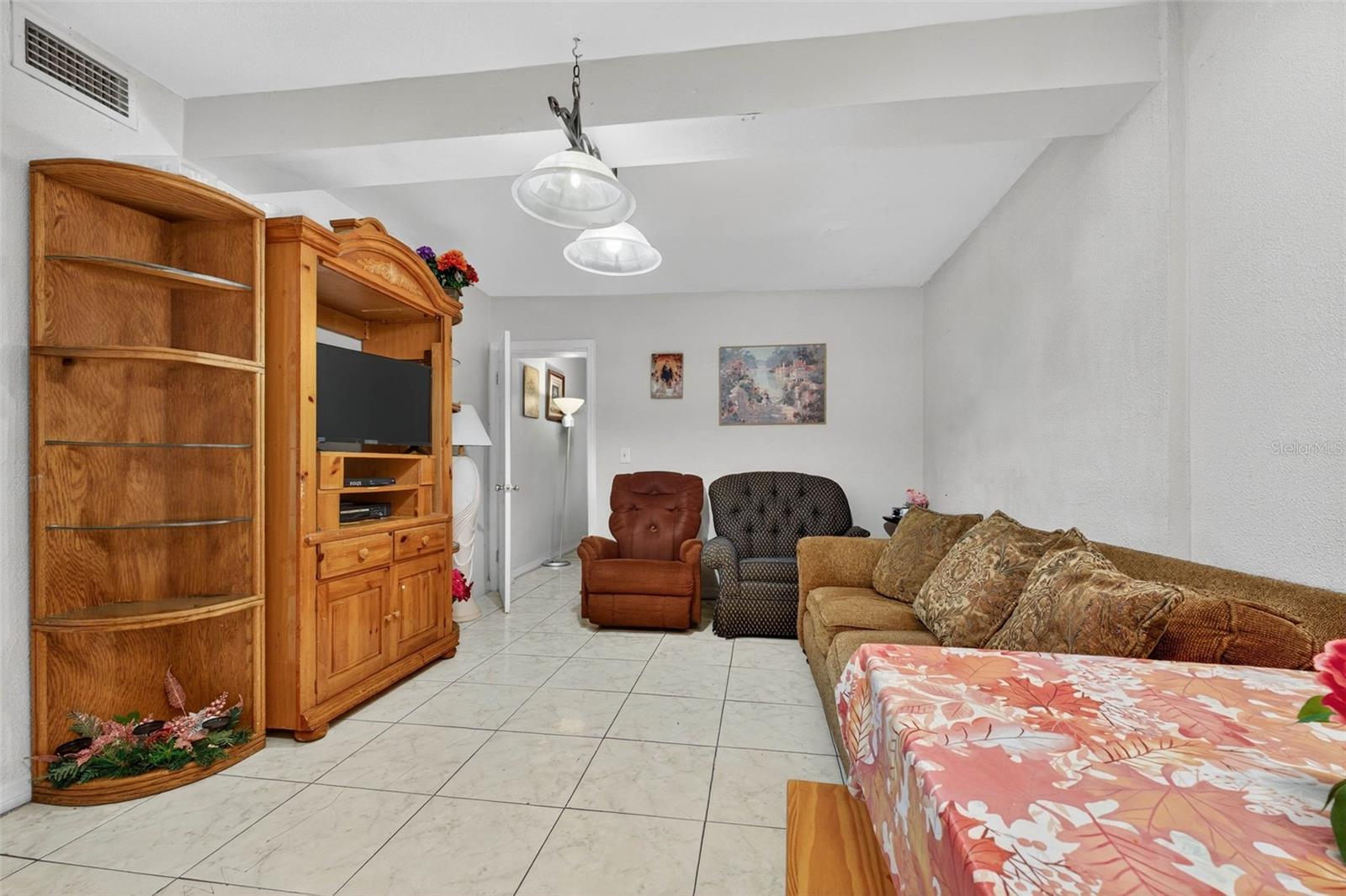 6207 BLOSSOM AVE, TAMPA, FL, 33614