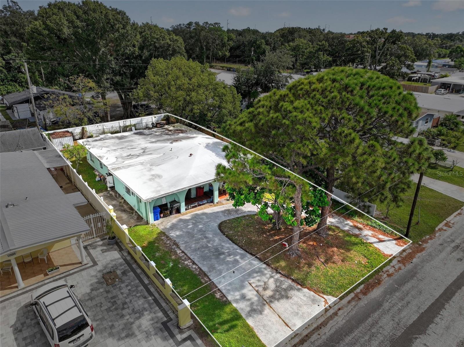 6207 BLOSSOM AVE, TAMPA, FL, 33614