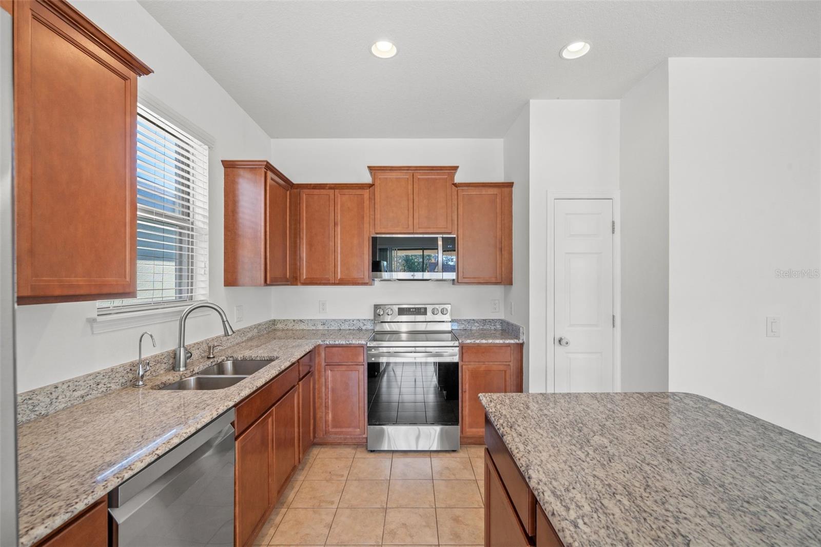 15673 STONE HOUSE DR, BROOKSVILLE, FL, 34604