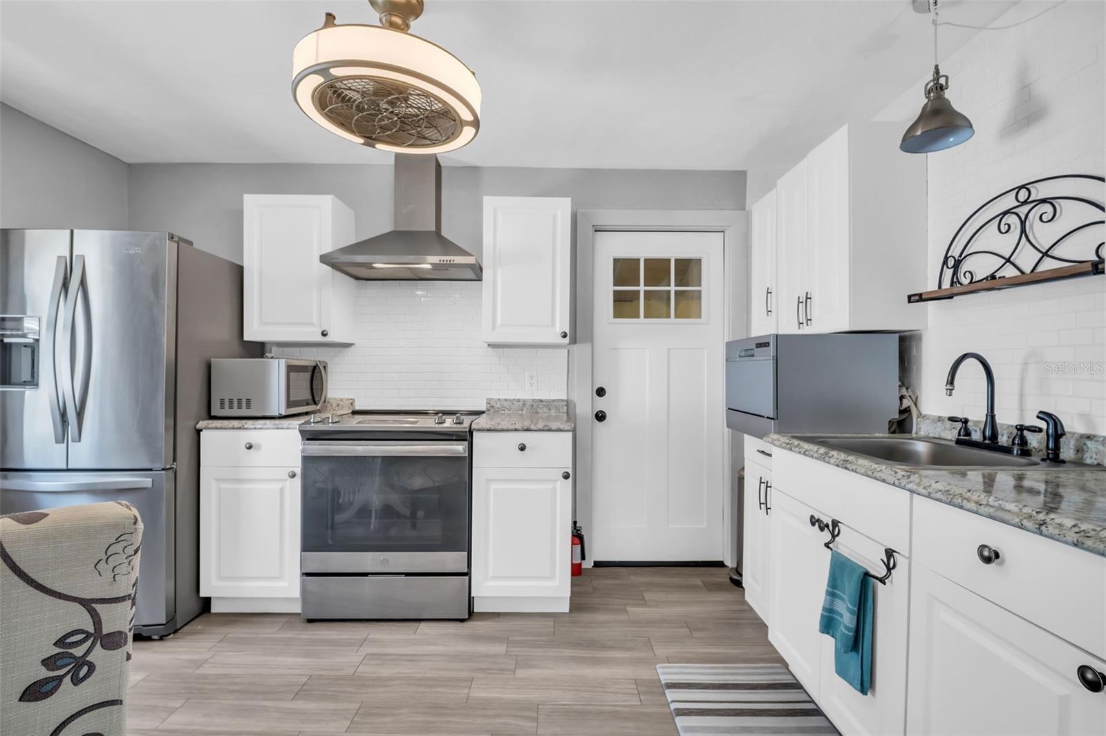 1022 10TH AVE N, ST PETERSBURG, FL, 33705