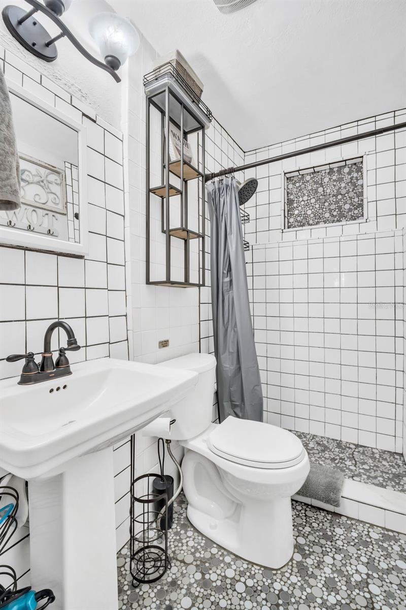 1022 10TH AVE N, ST PETERSBURG, FL, 33705