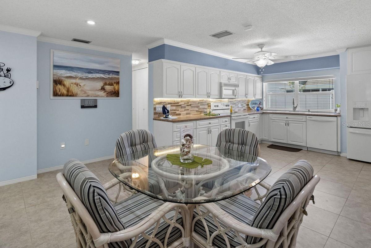 2275 TWIN LANE DR, DUNEDIN, FL, 34698