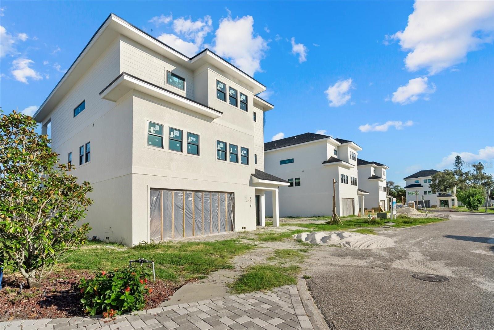 A4668440 Property Photo