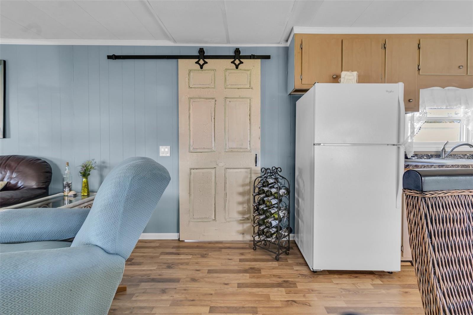 TB8437783 Property Photo