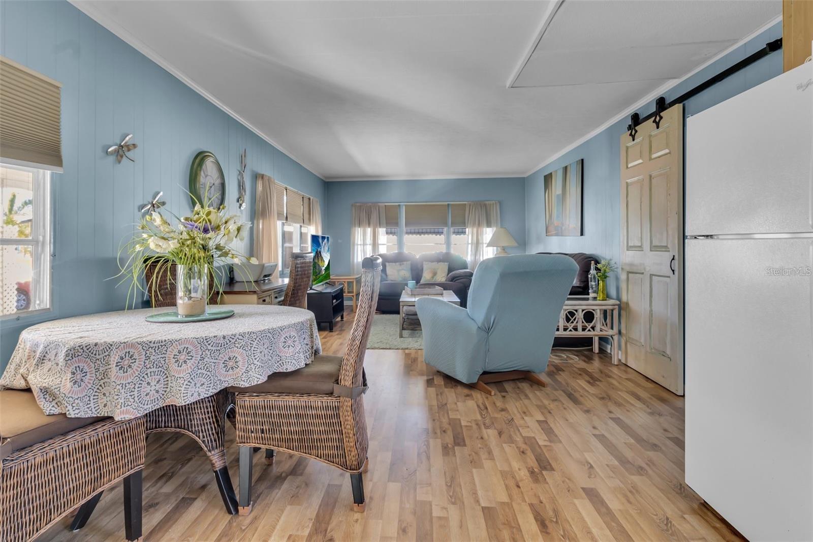 TB8437783 Property Photo