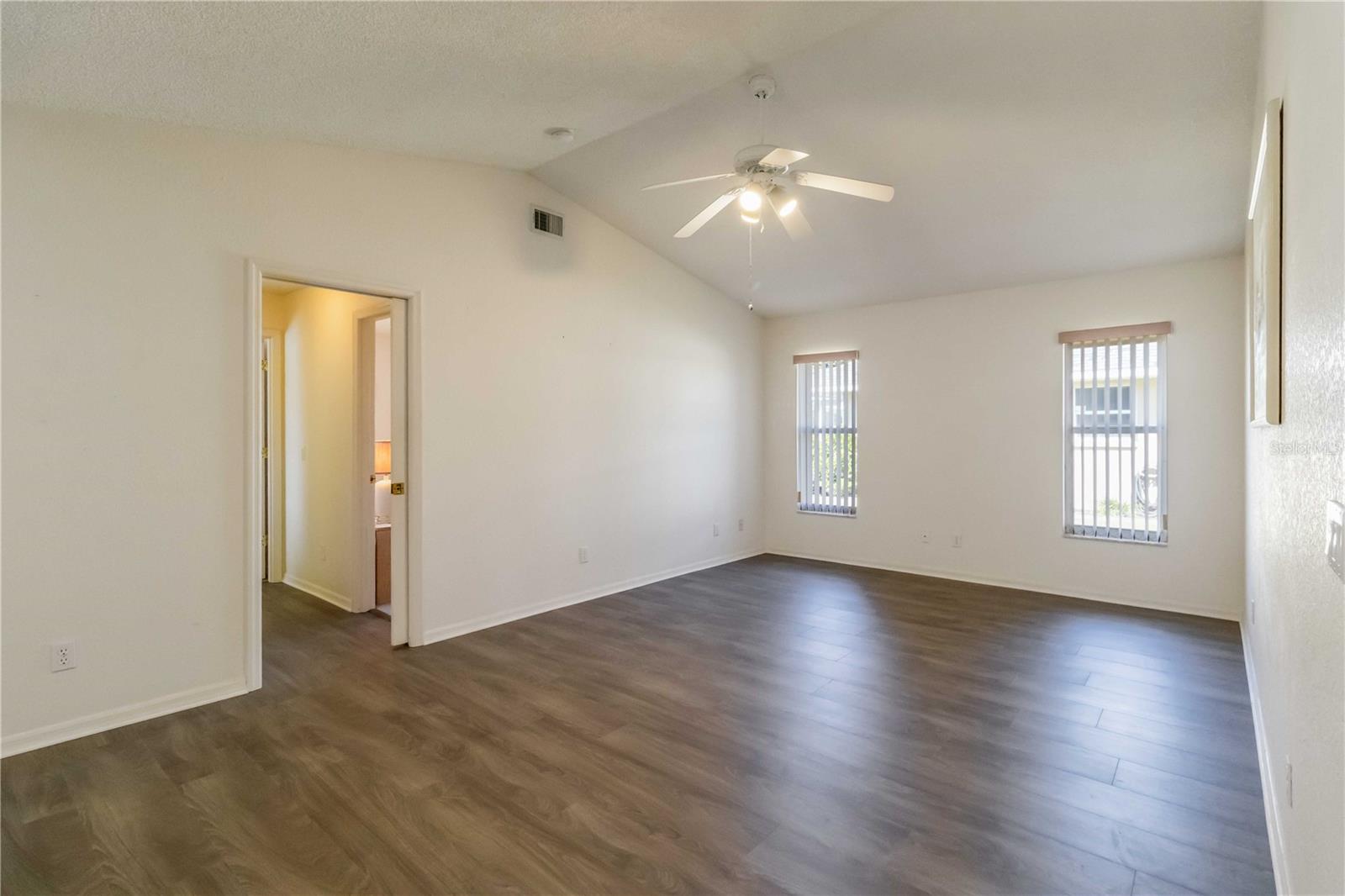 5864 TYLER RD, VENICE, FL, 34293