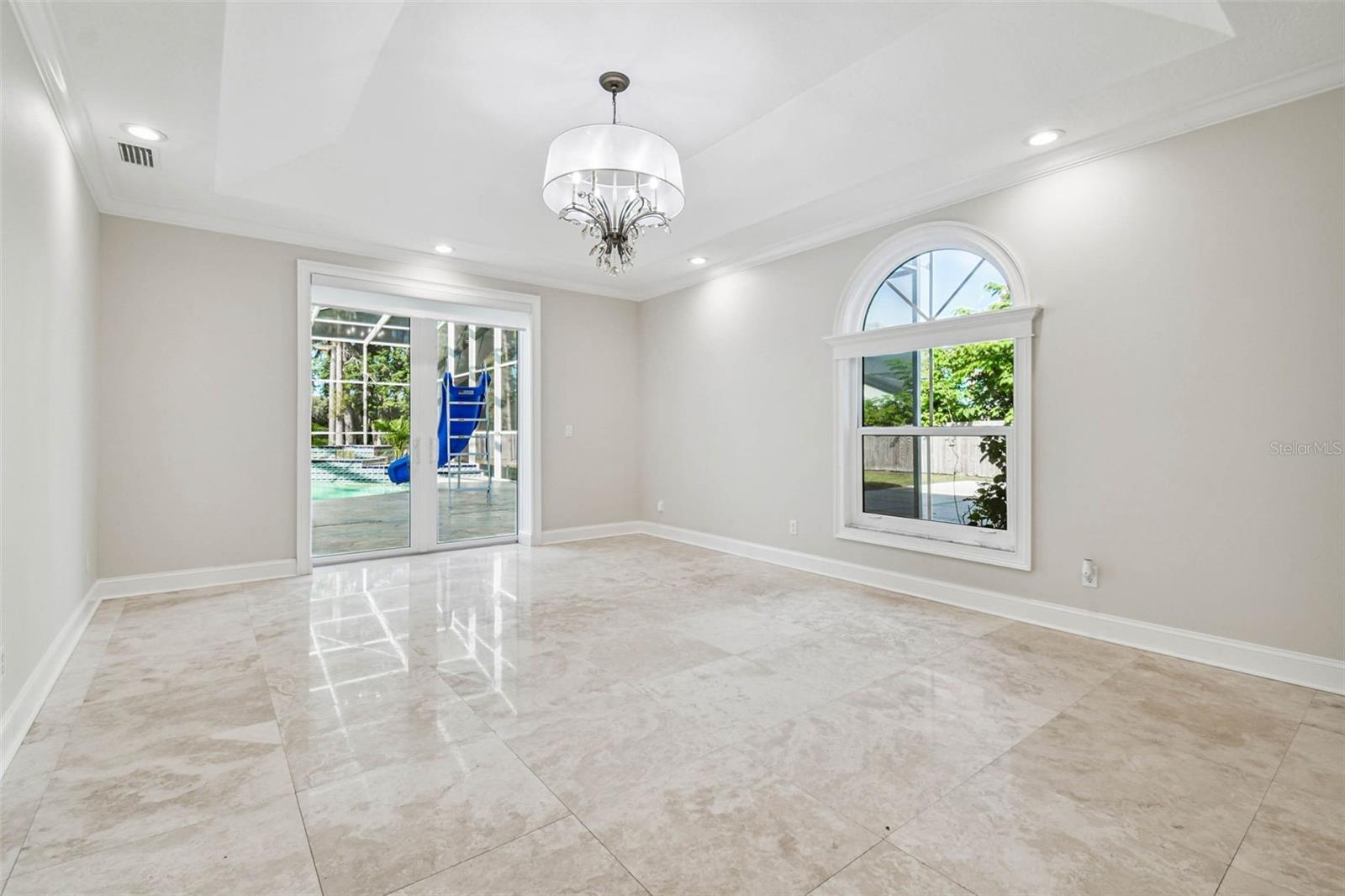 TB8437835 Property Photo