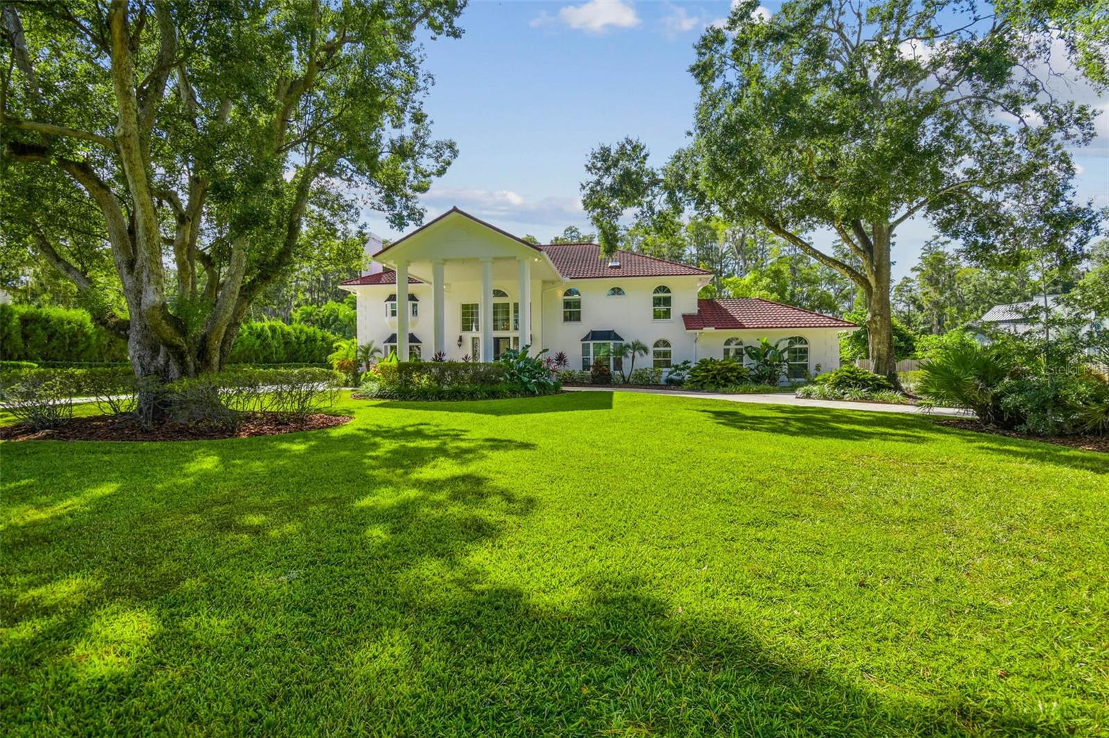 TB8437835 Property Photo