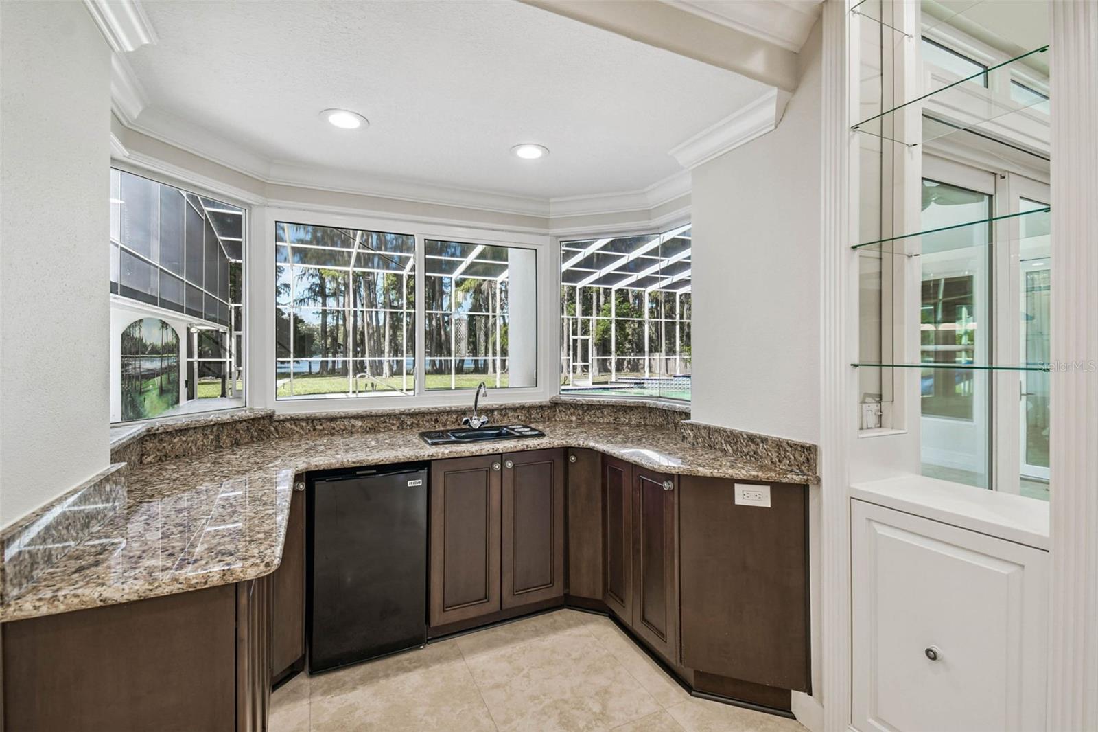 TB8437835 Property Photo