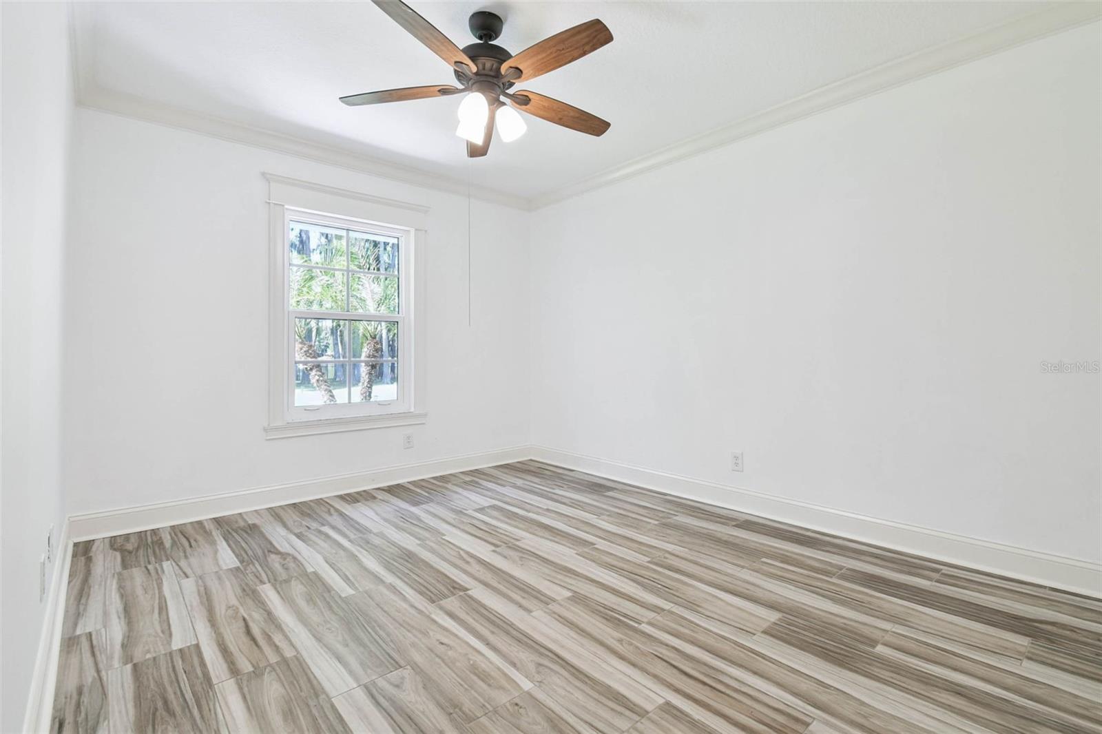 TB8437835 Property Photo