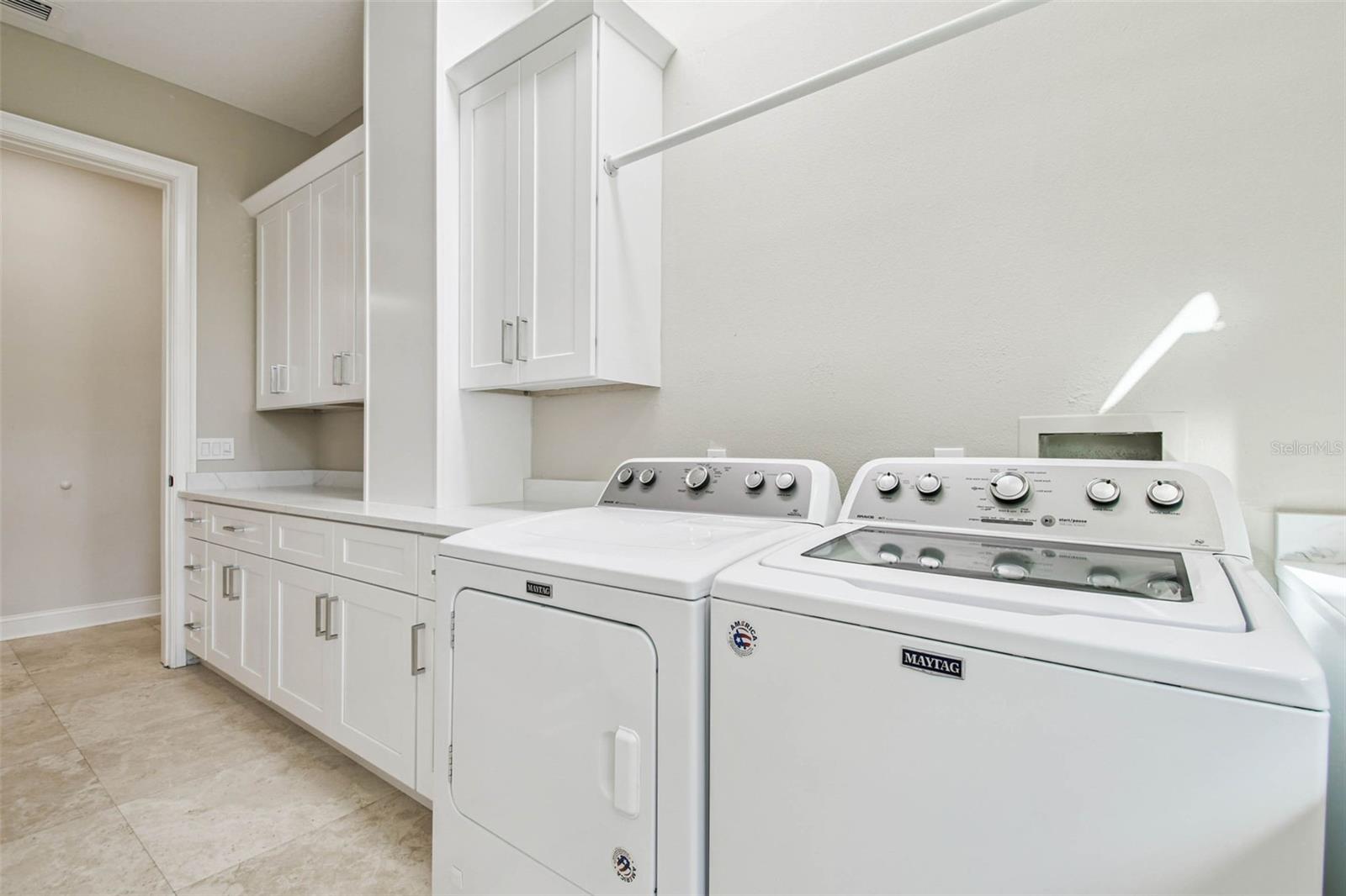 TB8437835 Property Photo