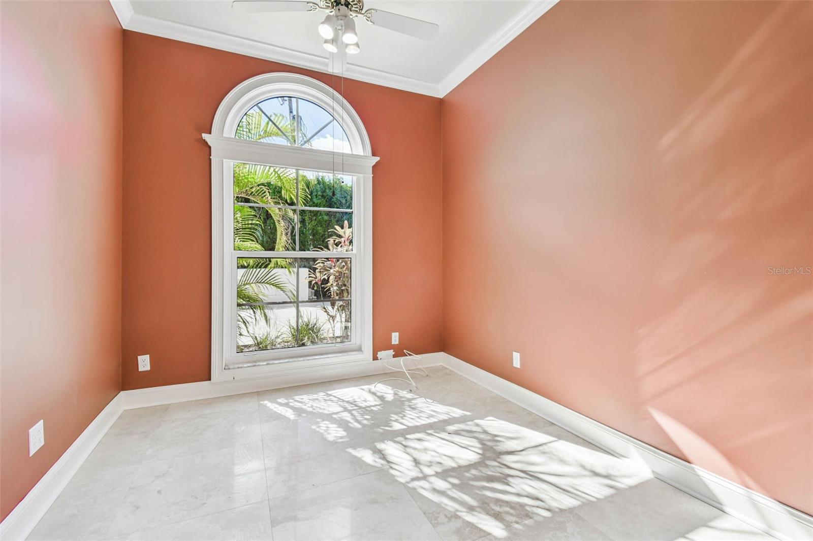 TB8437835 Property Photo