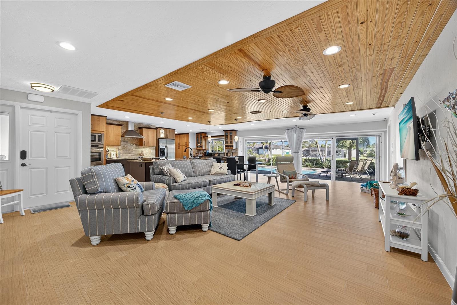 18166 BRACKEN CIR, PORT CHARLOTTE, FL, 33948