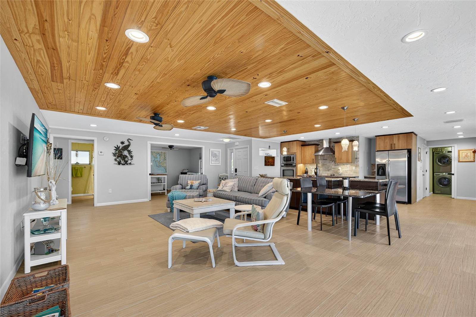 18166 BRACKEN CIR, PORT CHARLOTTE, FL, 33948