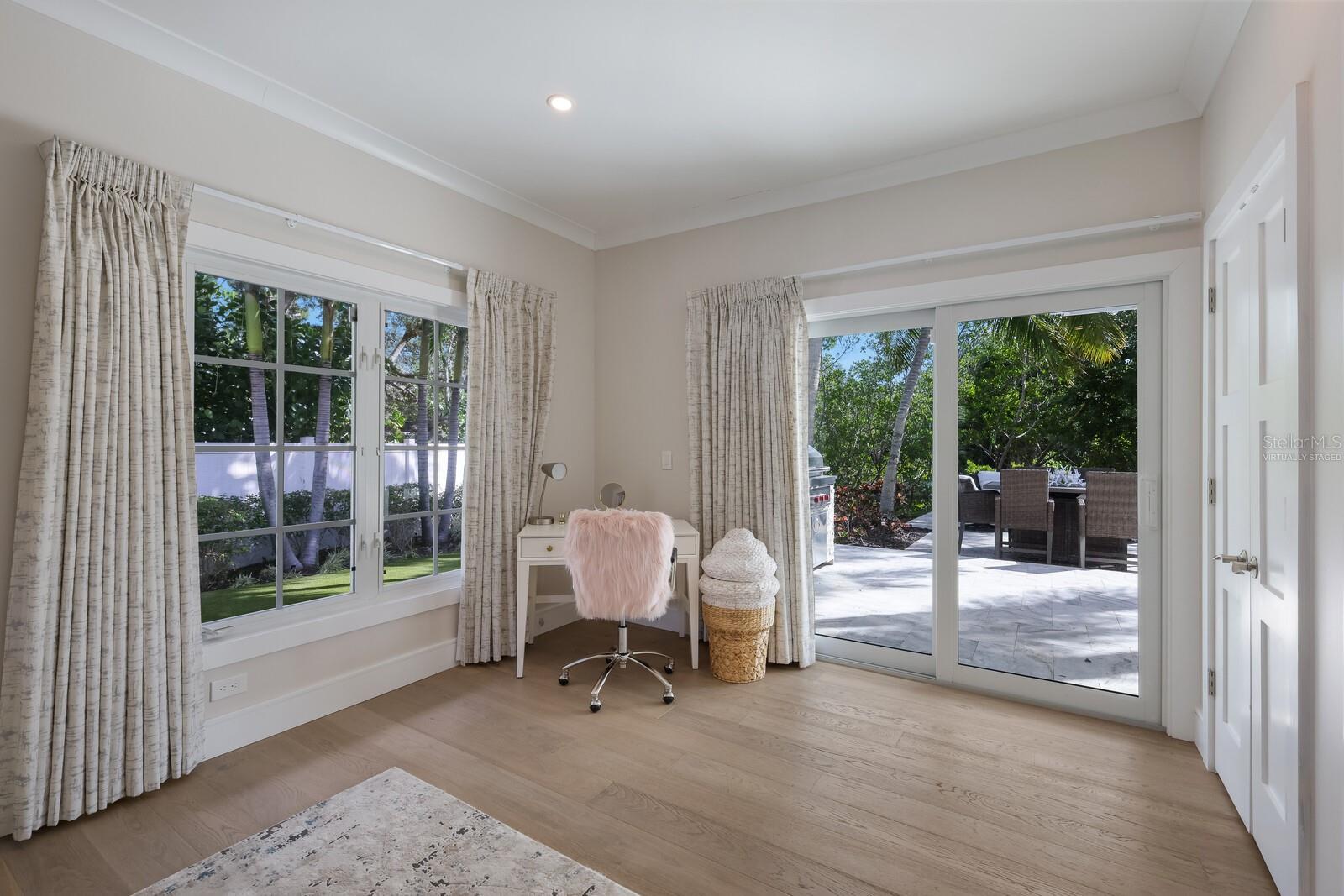 A4668457 Property Photo