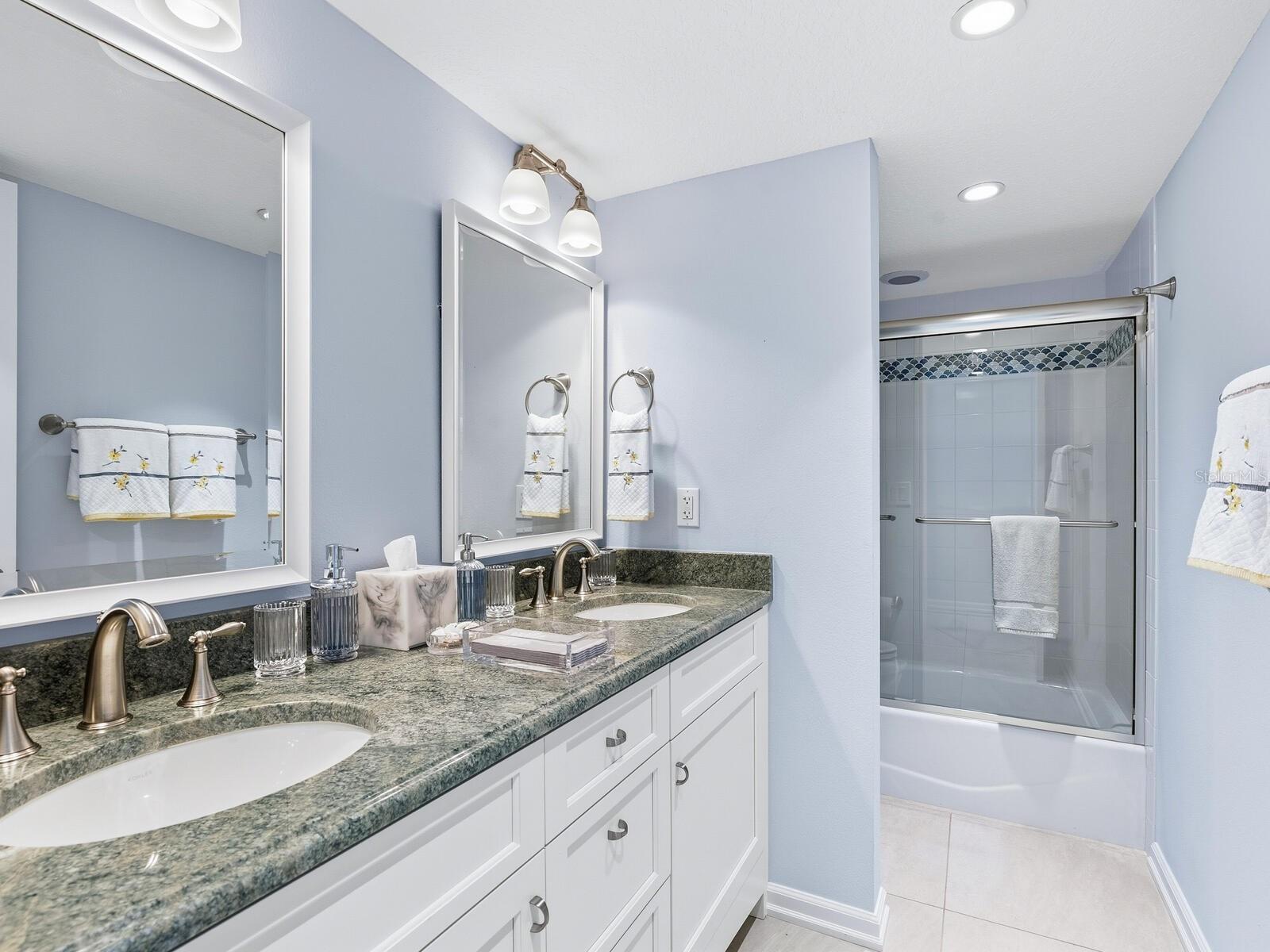 3115 GULF OF MEXICO DR #304, LONGBOAT KEY, FL, 34228