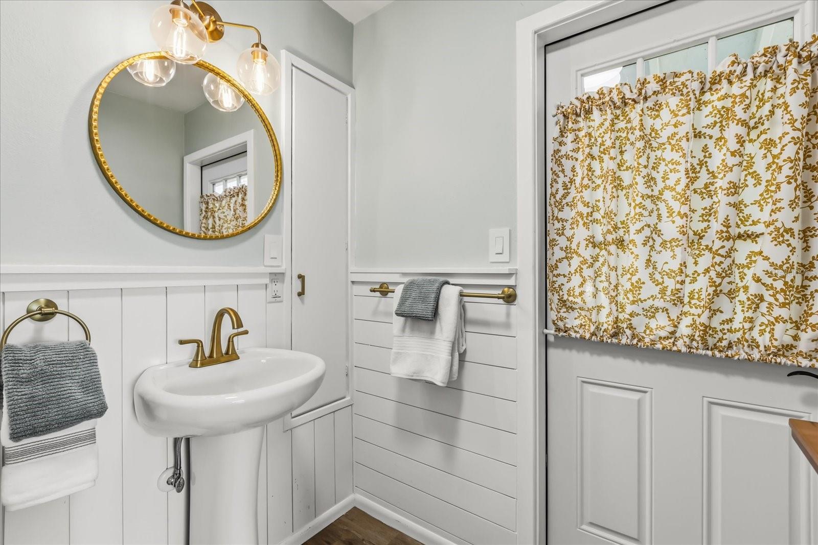 3000 PINE GROVE LN, LADY LAKE, FL, 32159