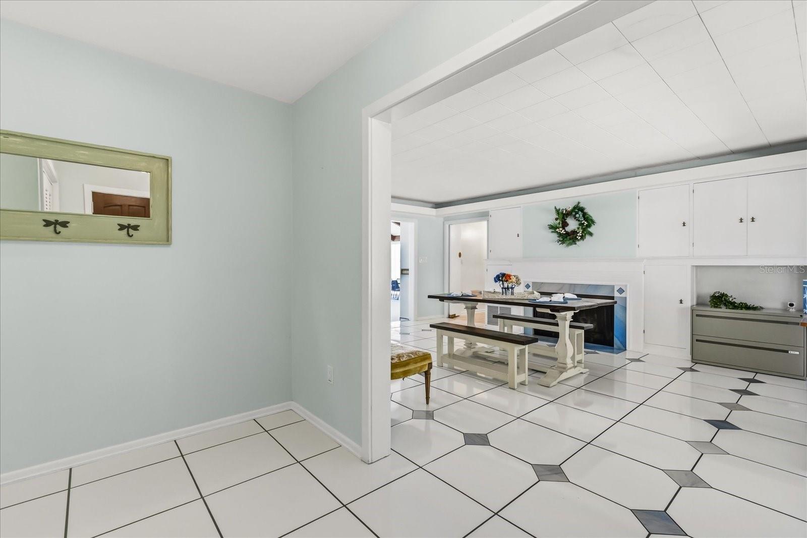 3000 PINE GROVE LN, LADY LAKE, FL, 32159