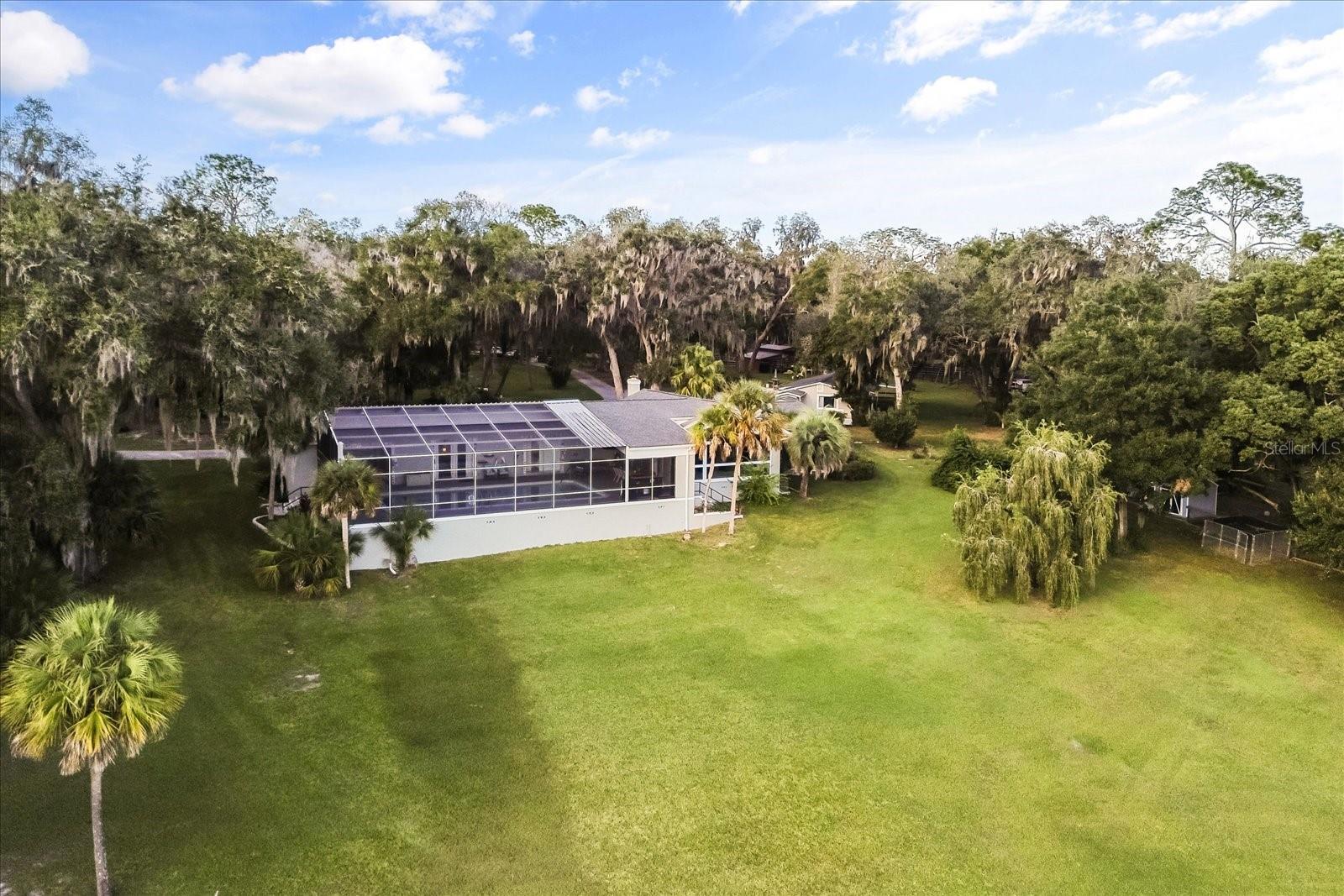 3000 PINE GROVE LN, LADY LAKE, FL, 32159
