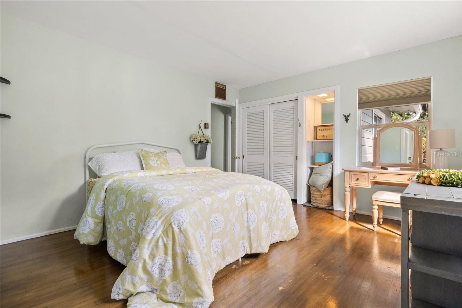 3000 PINE GROVE LN, LADY LAKE, FL, 32159