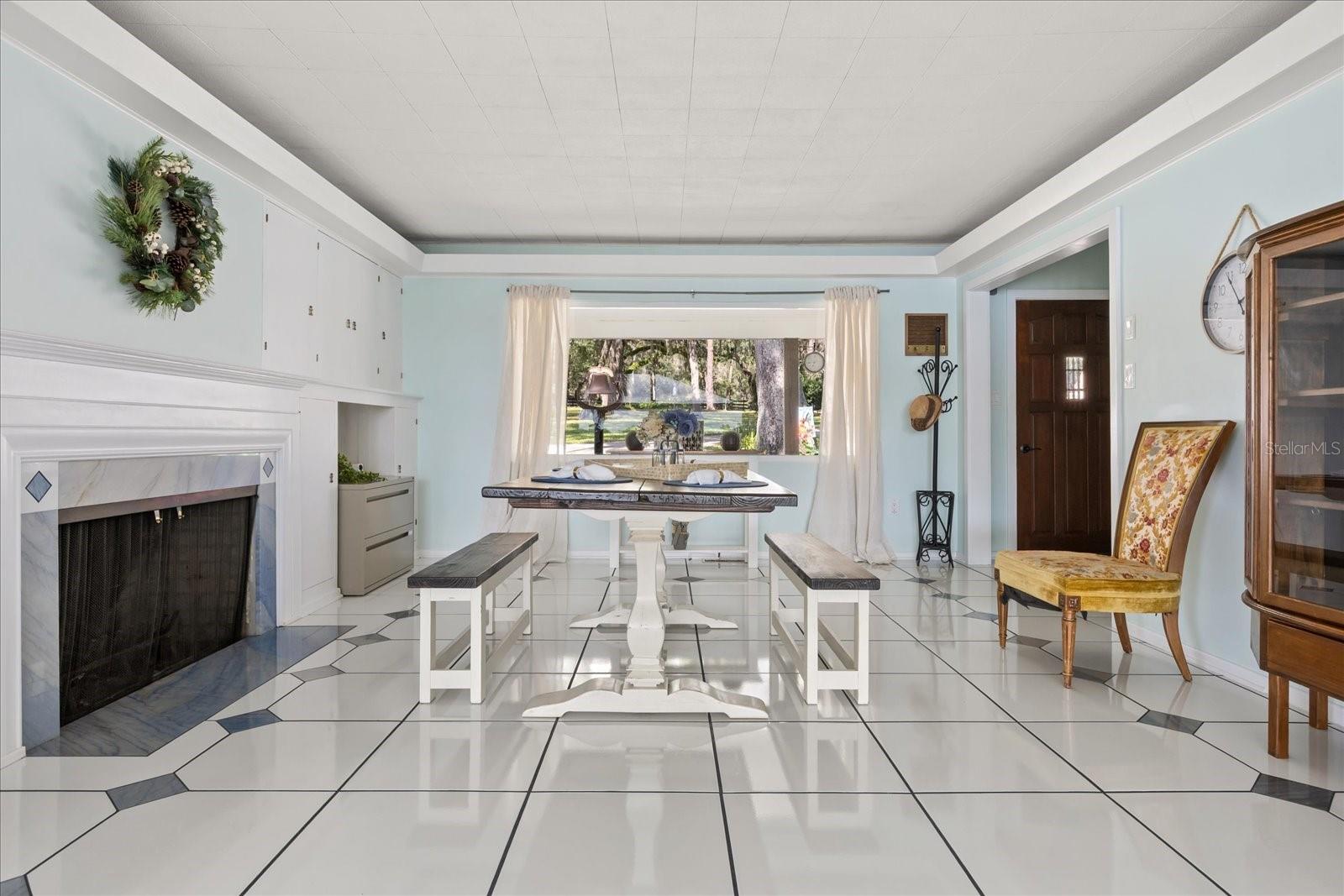 3000 PINE GROVE LN, LADY LAKE, FL, 32159