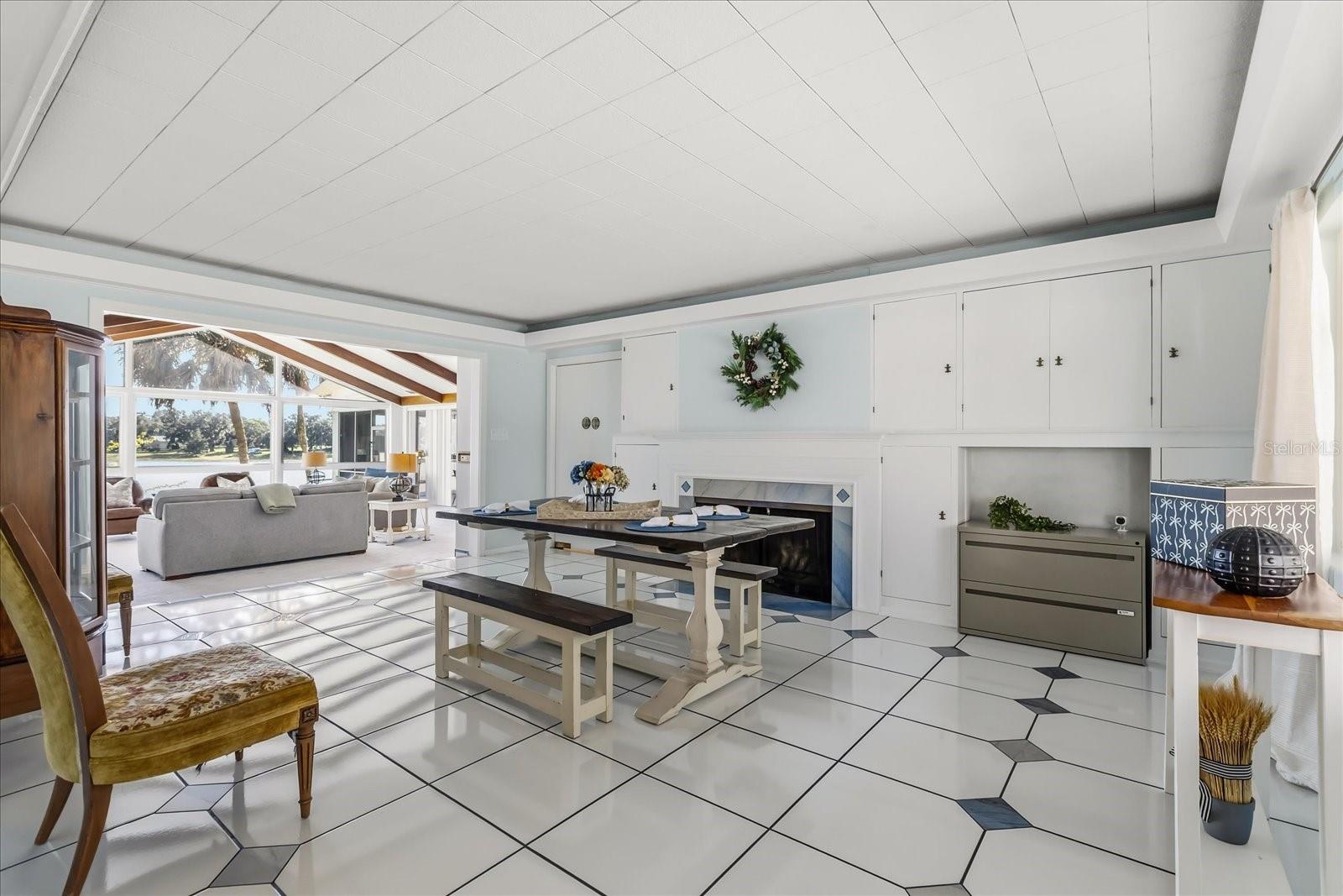 3000 PINE GROVE LN, LADY LAKE, FL, 32159