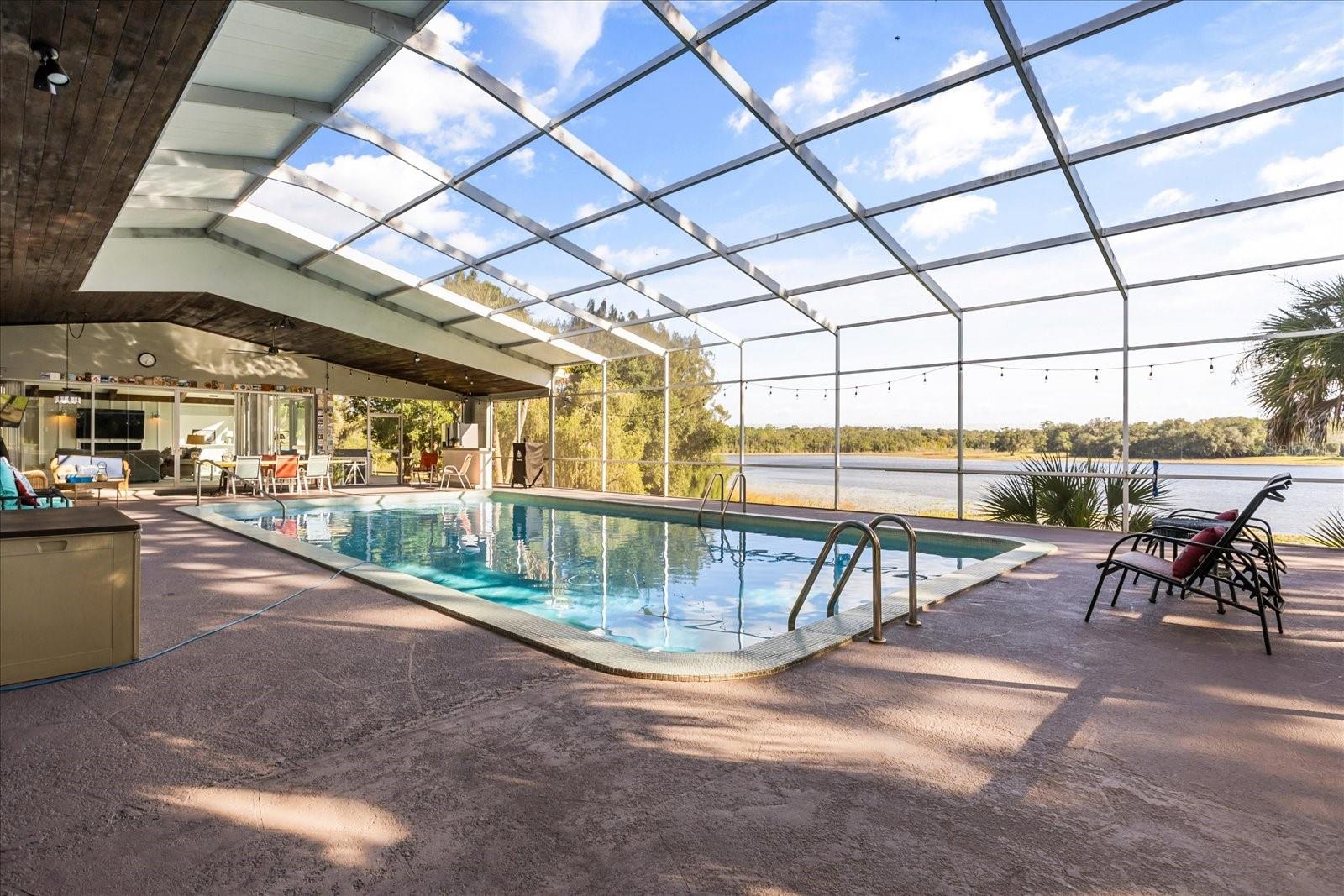 3000 PINE GROVE LN, LADY LAKE, FL, 32159