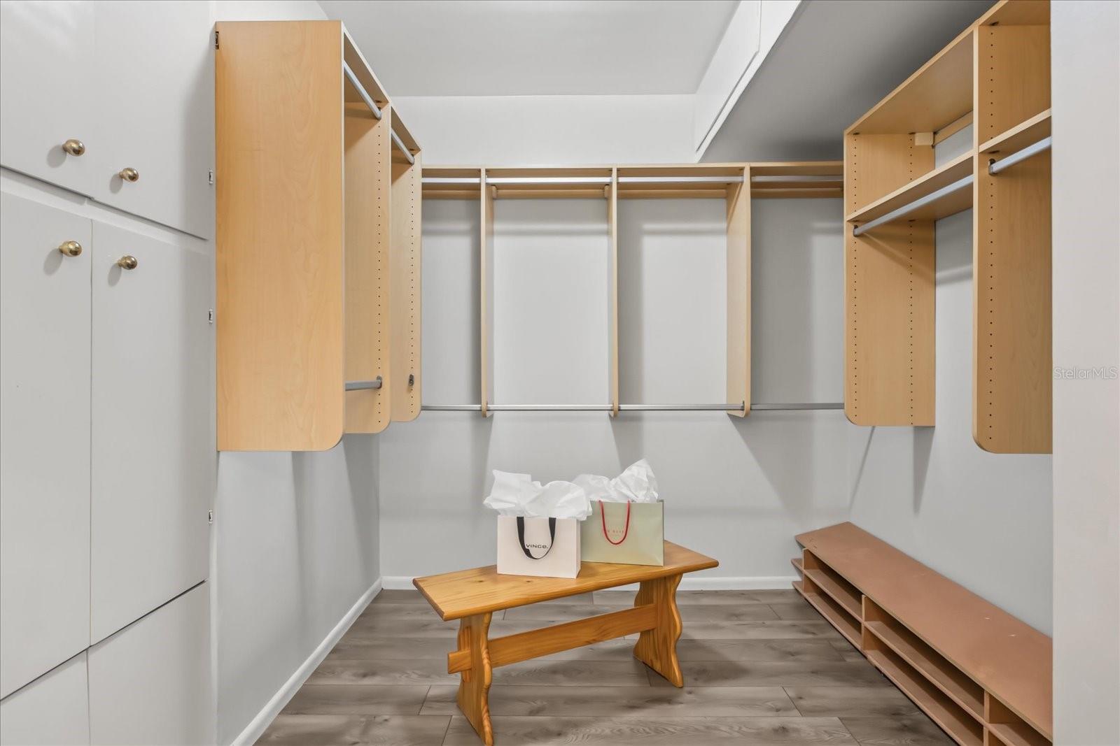 3000 PINE GROVE LN, LADY LAKE, FL, 32159