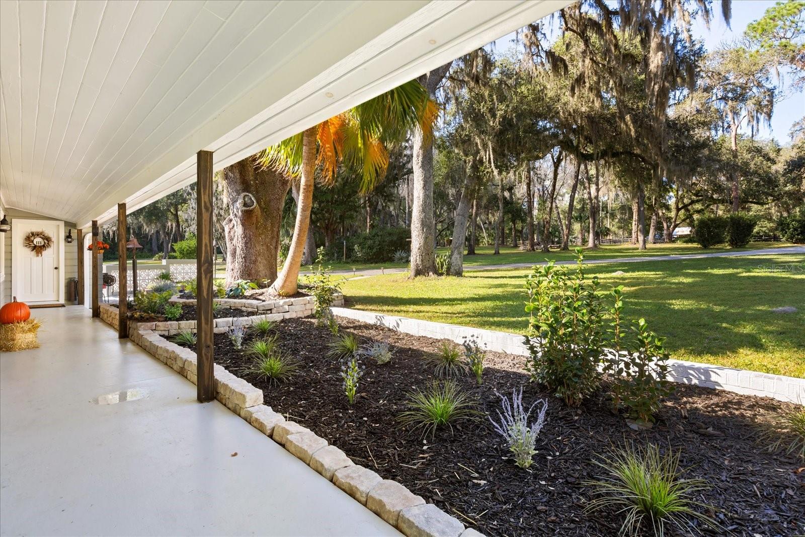 3000 PINE GROVE LN, LADY LAKE, FL, 32159