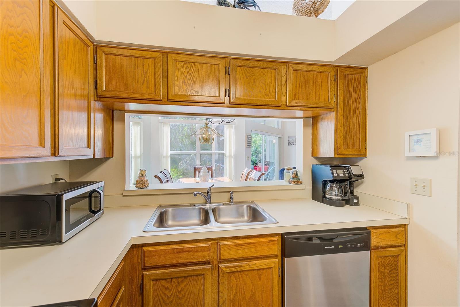 207 CLAYS TRL #207, OLDSMAR, FL, 34677