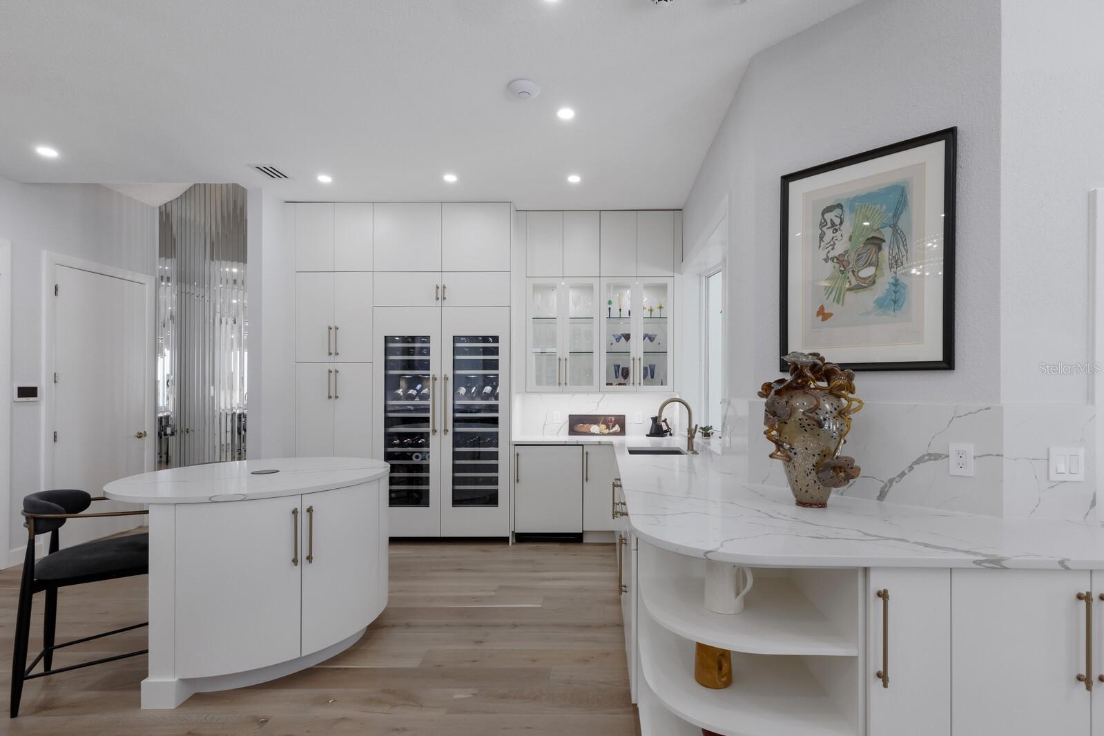 A4668477 Property Photo