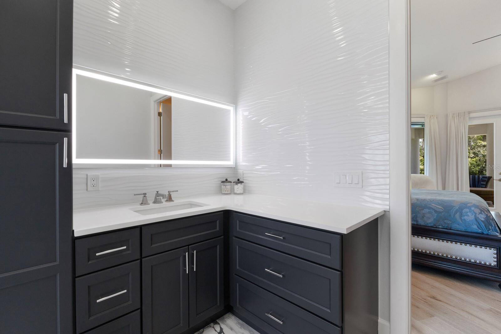 A4668477 Property Photo