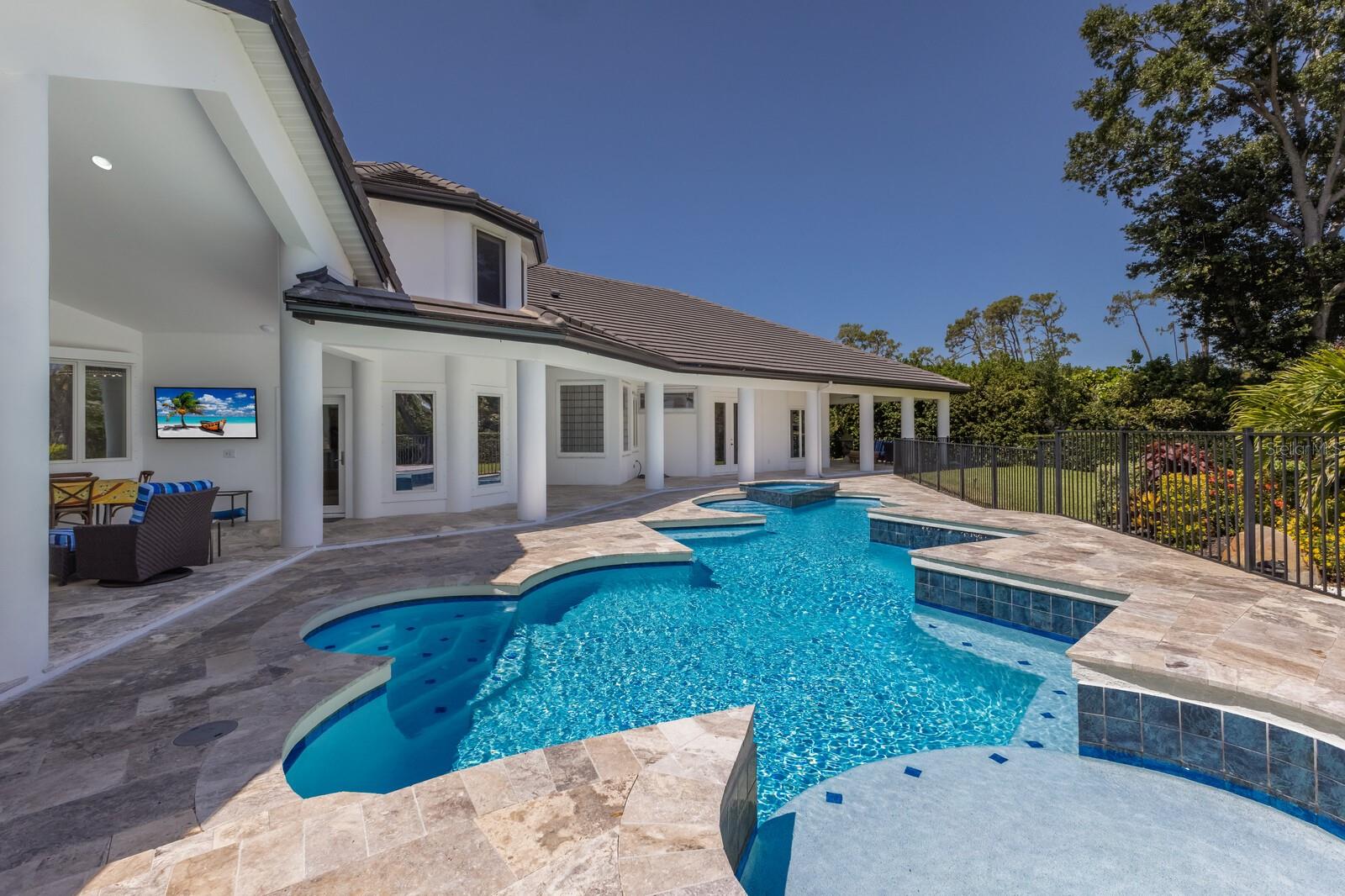 A4668477 Property Photo