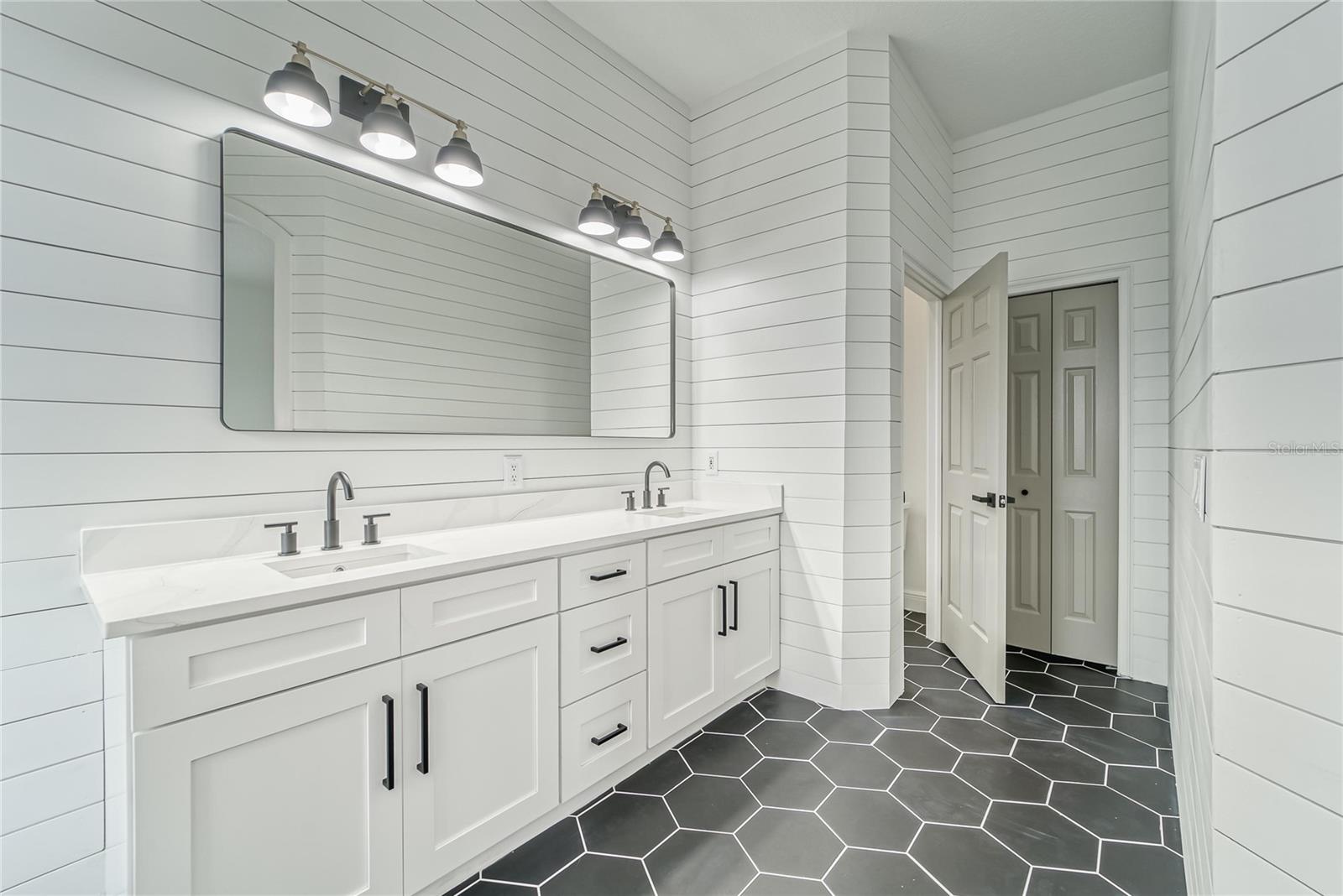 5718 SEA TURTLE PL, APOLLO BEACH, FL, 33572