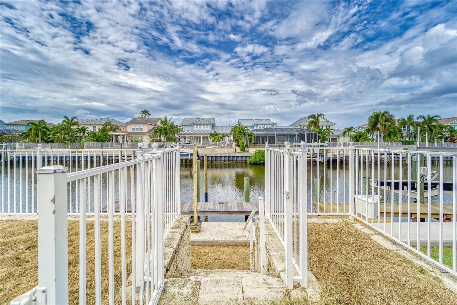 5718 SEA TURTLE PL, APOLLO BEACH, FL, 33572