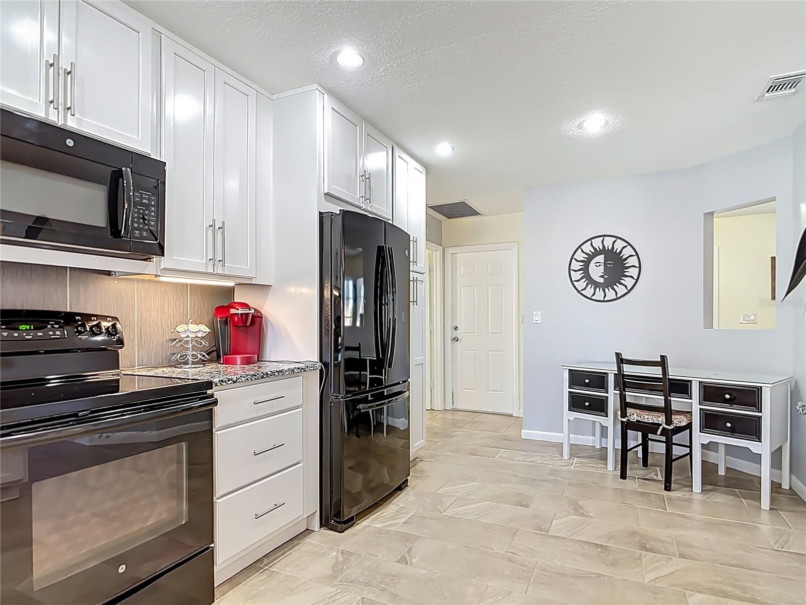 21460 CHIPMAN AVE, PORT CHARLOTTE, FL, 33954