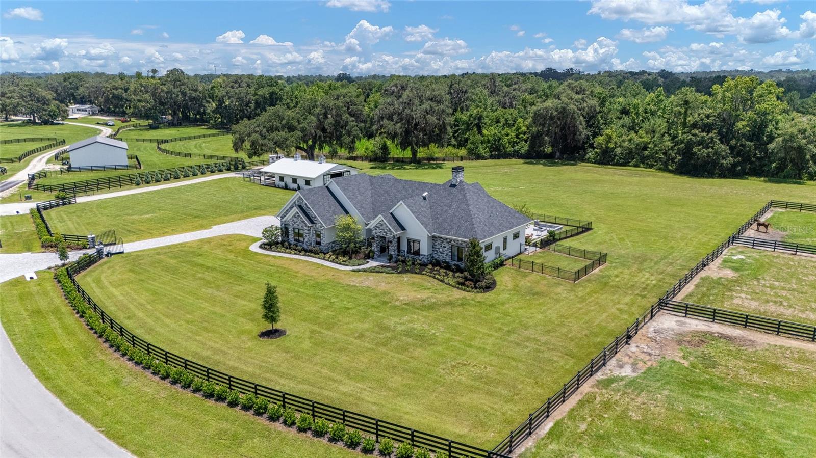 OM711502 Property Photo