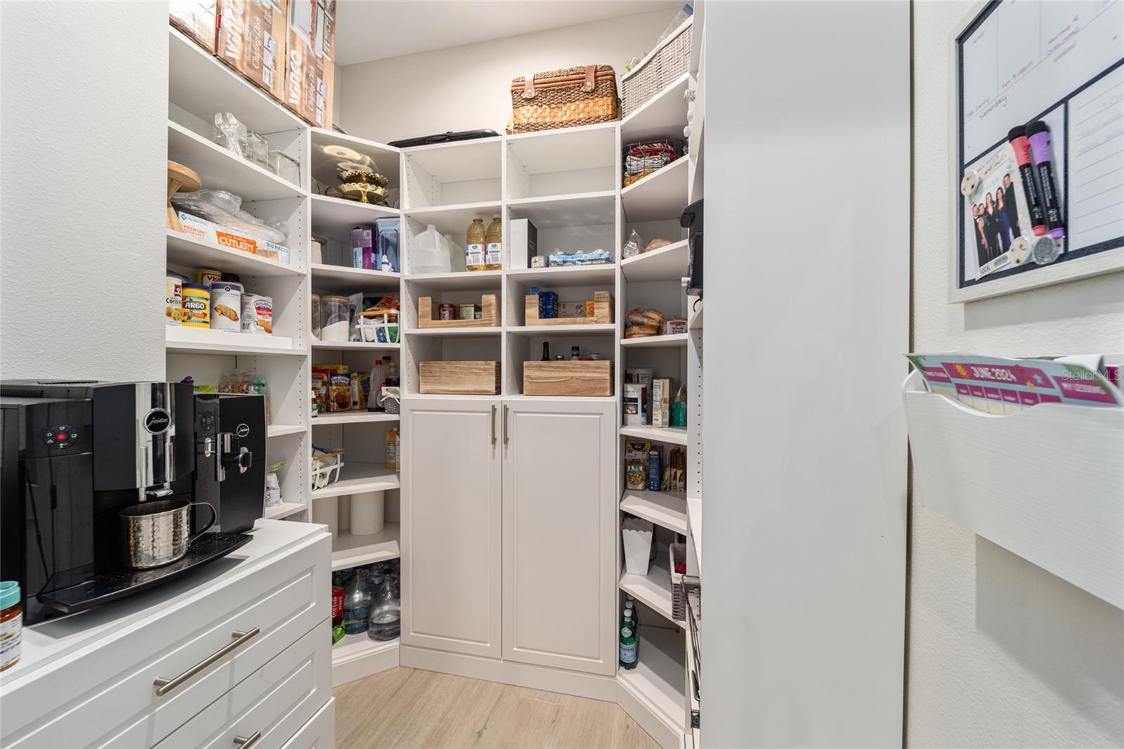 OM711502 Property Photo