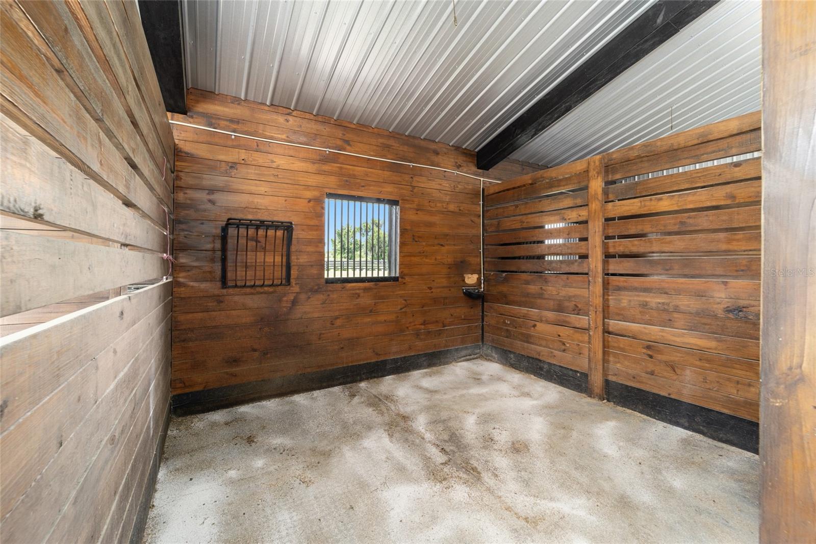 OM711502 Property Photo