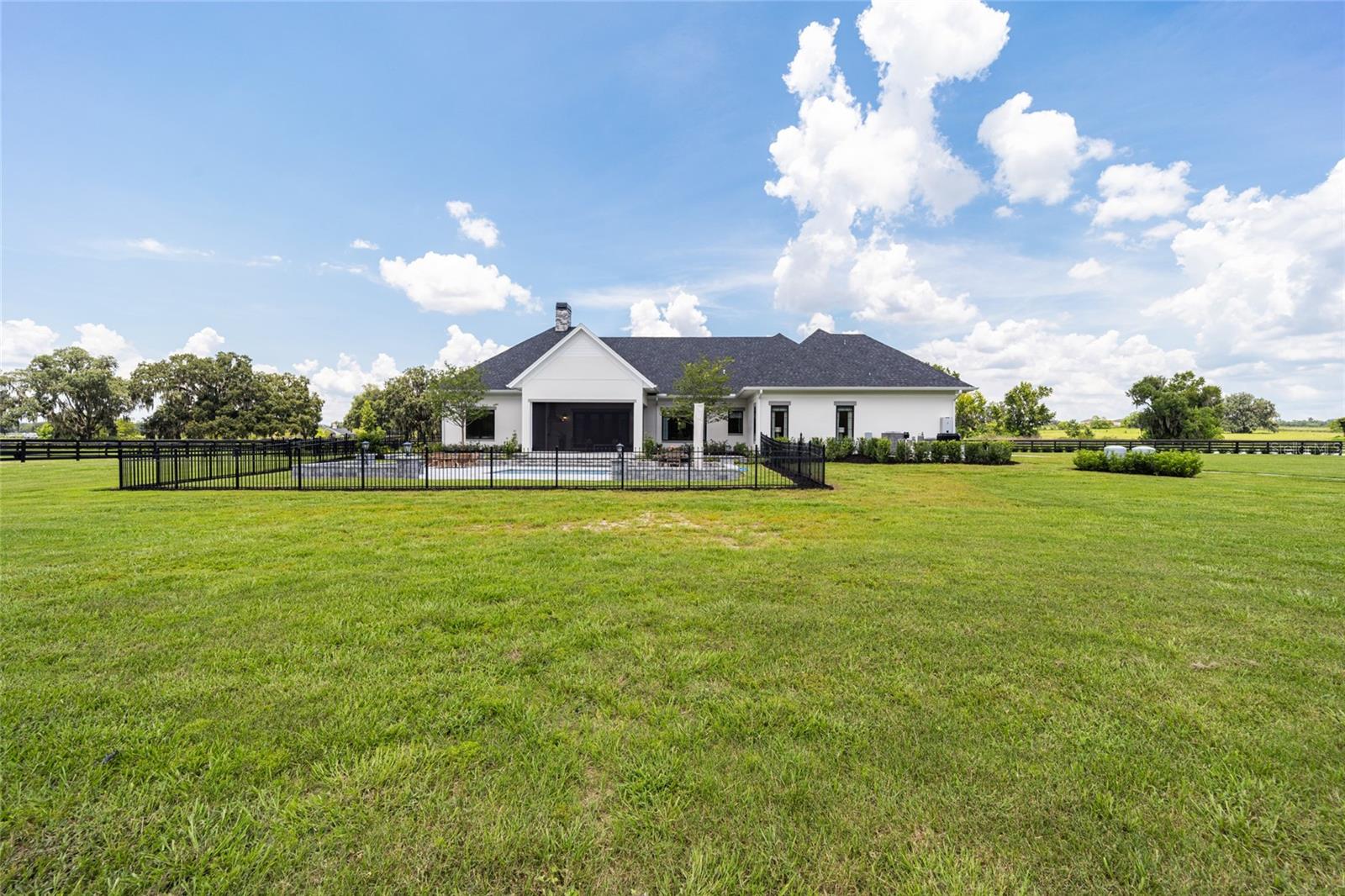 OM711502 Property Photo