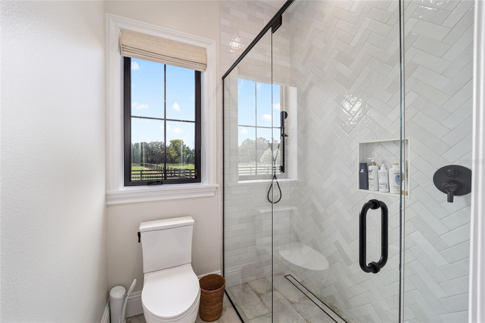 OM711502 Property Photo