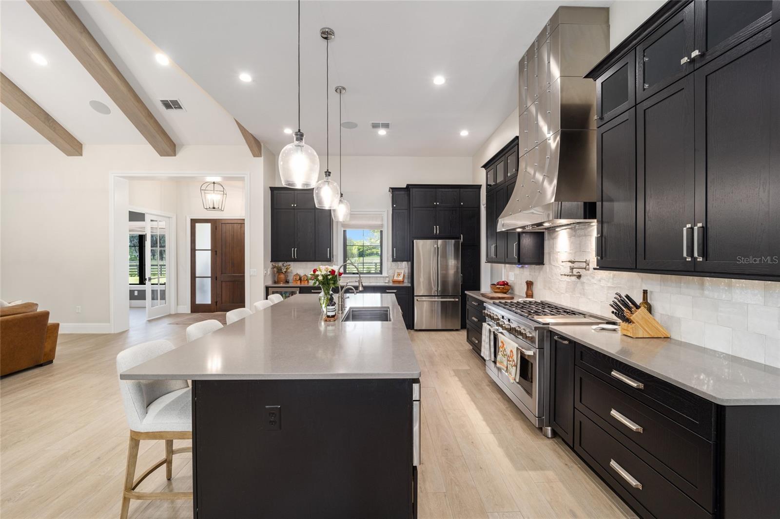 OM711502 Property Photo