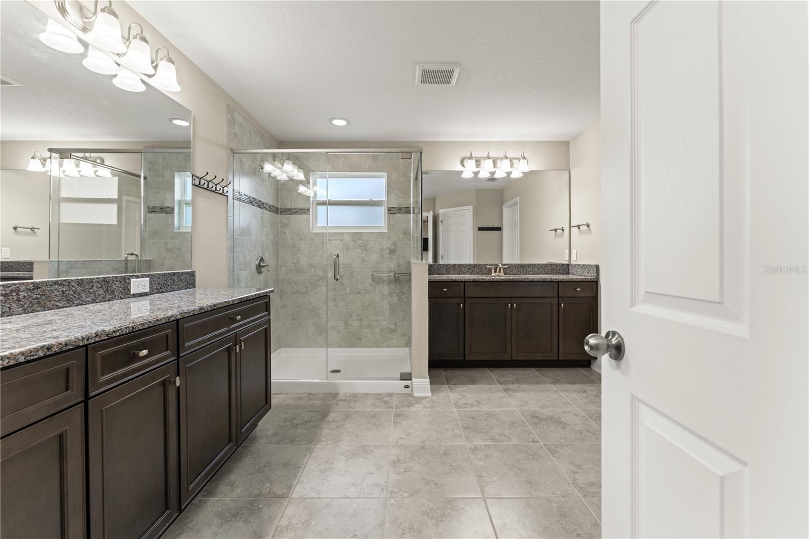 7496 YALE HARBOR DR, WESLEY CHAPEL, FL, 33545