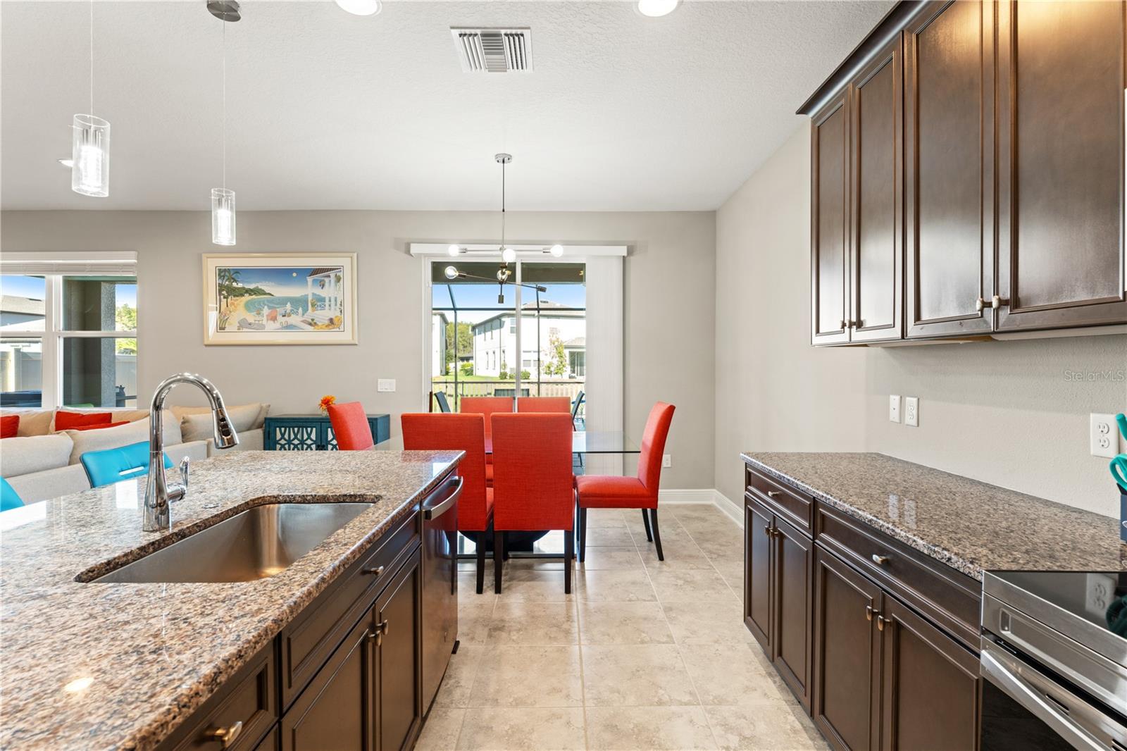 7496 YALE HARBOR DR, WESLEY CHAPEL, FL, 33545