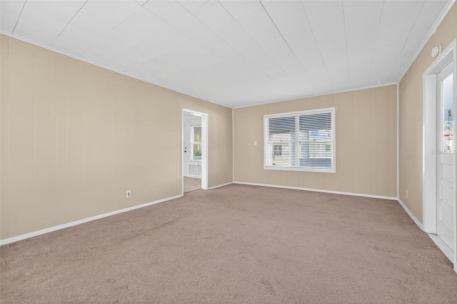 O6352604 Property Photo