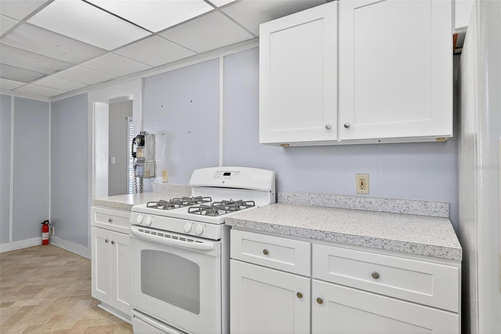 O6352604 Property Photo