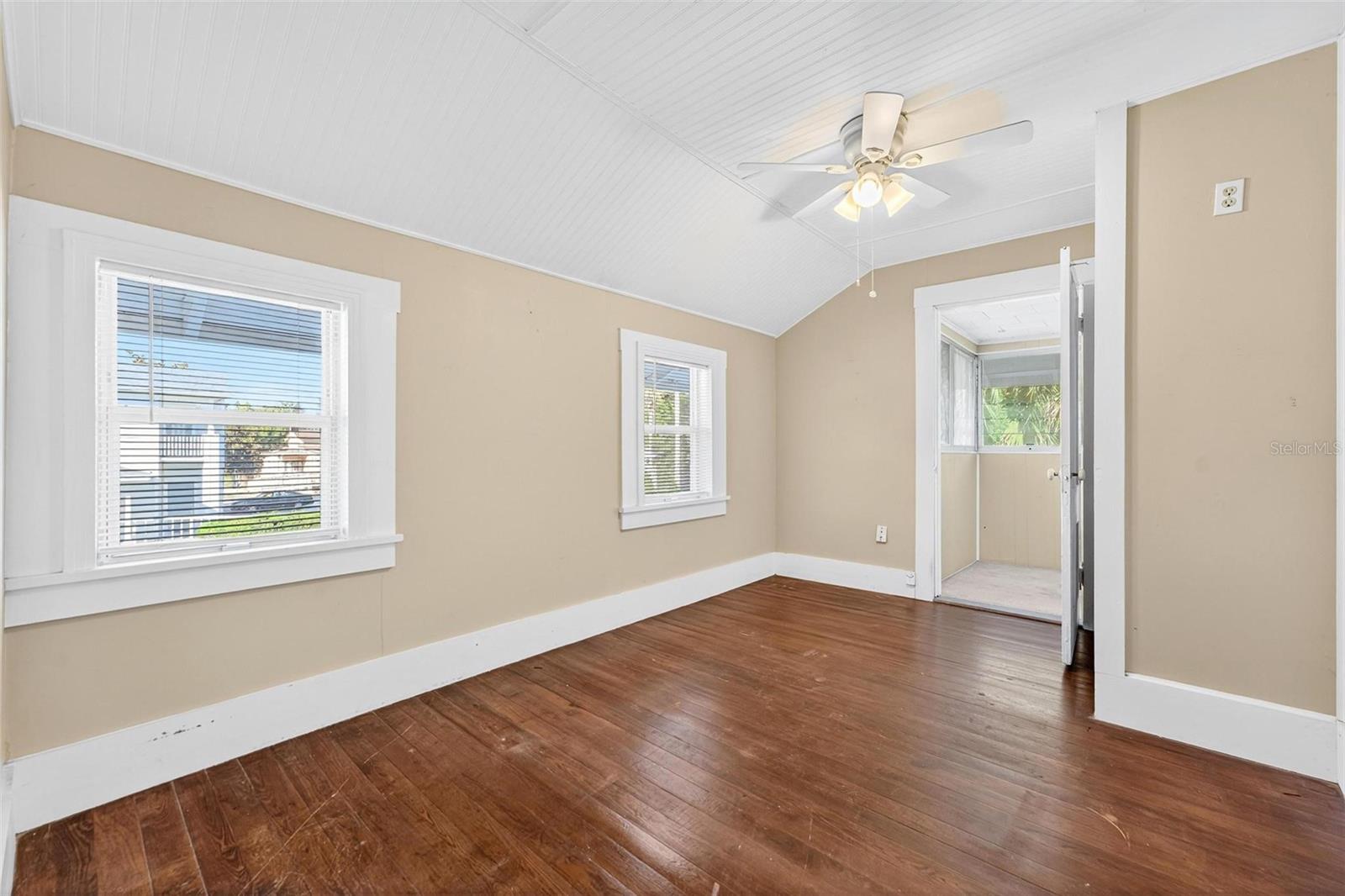 O6352604 Property Photo