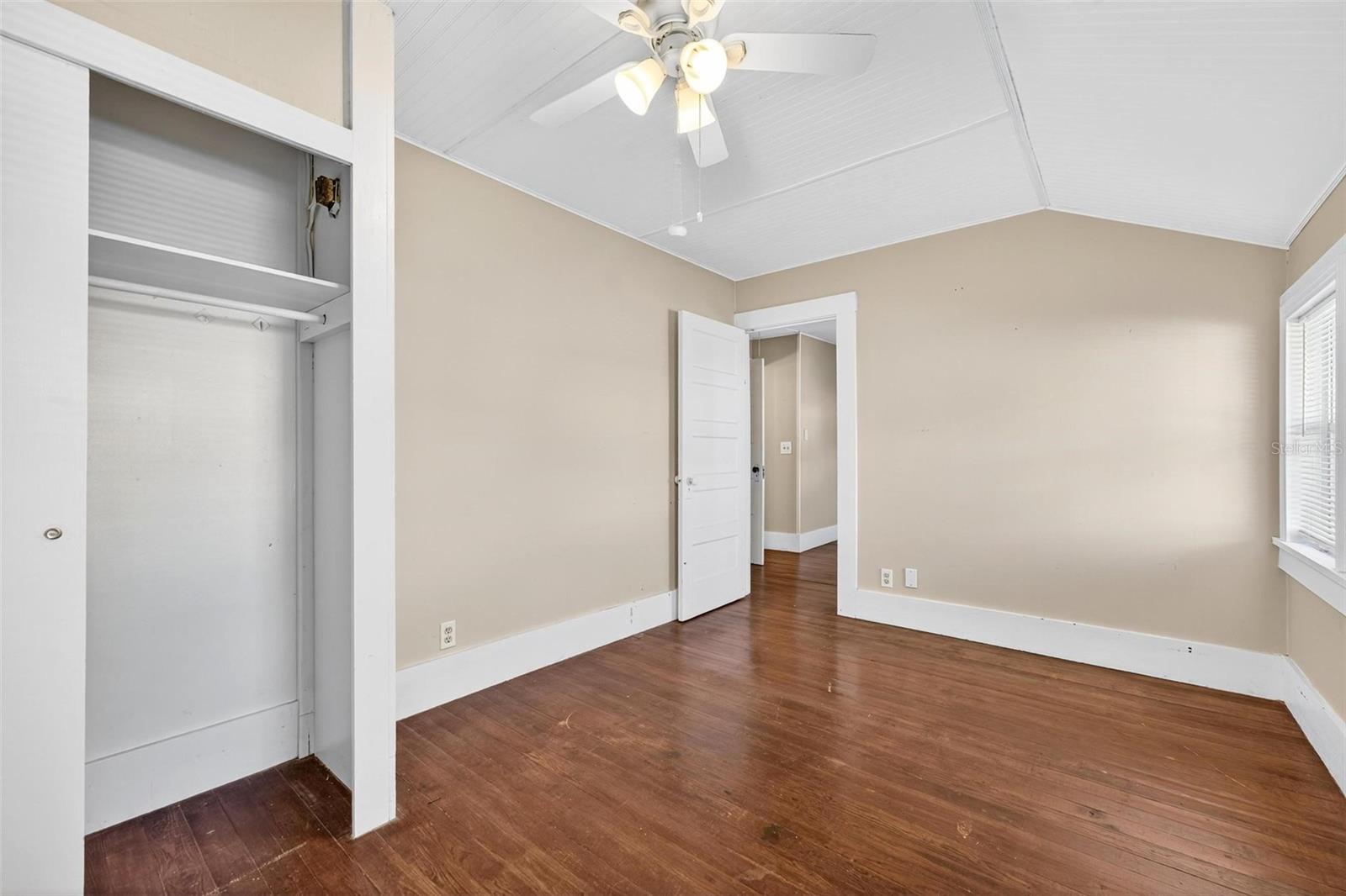 O6352604 Property Photo